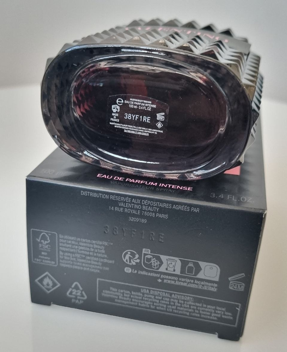 Valentino Uomo Born In Roma Intense, 100 ml (для мужчин)