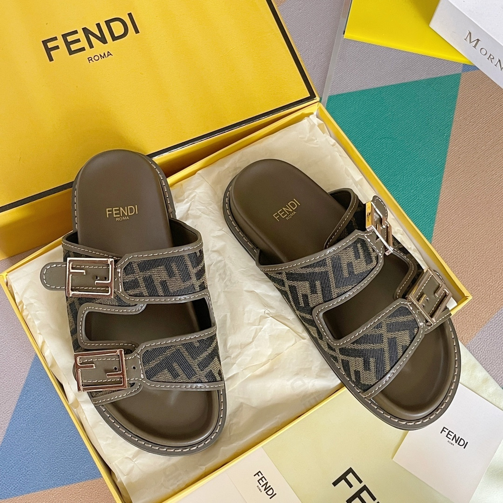 Fendi Feel Slides