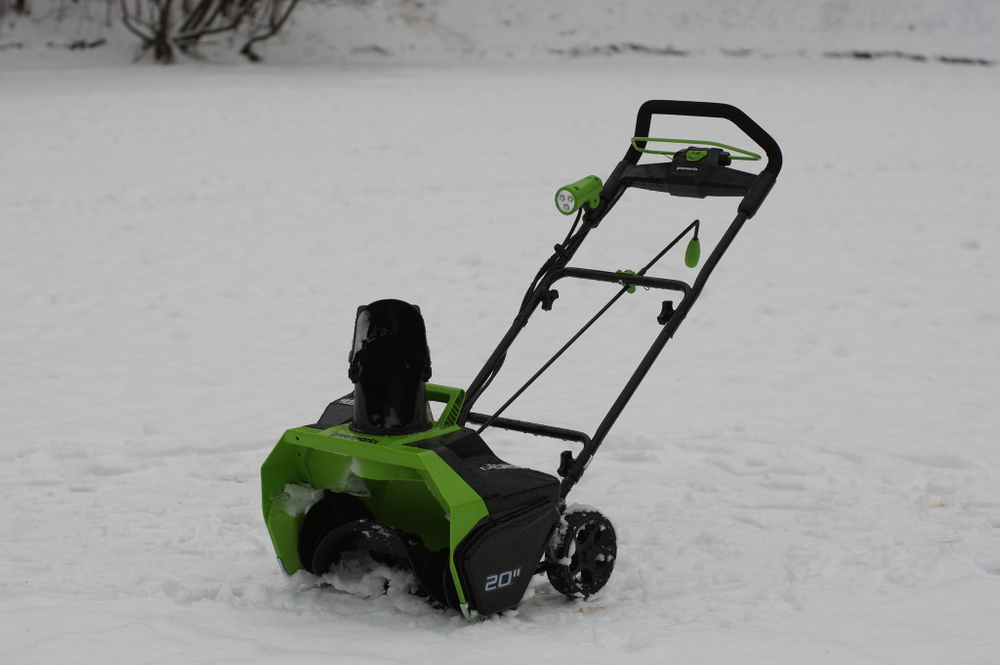 Аккумуляторный снегоуборщик GREENWORKS GD40ST (2600007) без АКБ и ЗУ