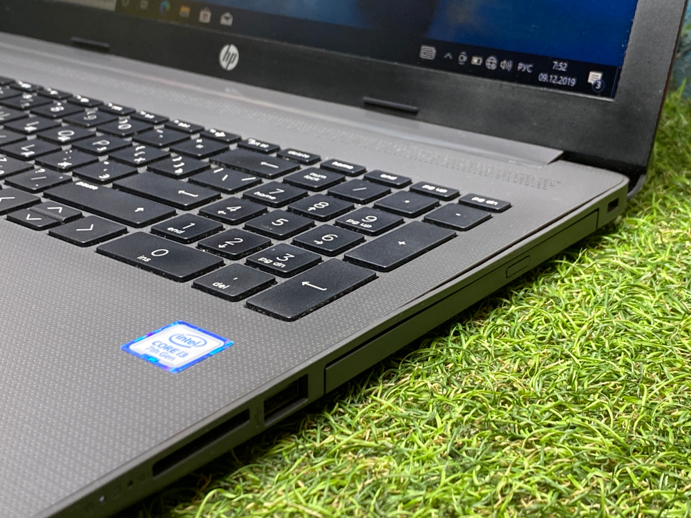 Ноутбук HP i3-7/SSD250/8GB/ 250 G7 6BP31EA/Windows 10
