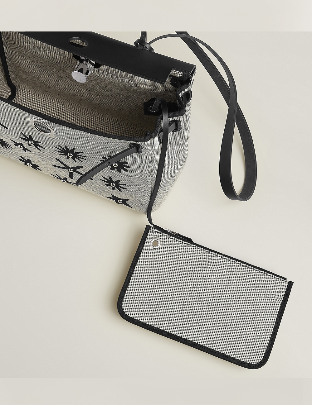 Сумка Hermes Herbag Zip 31 Hobnailed "noir / écru"