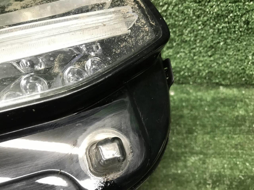 Битая Фара правая Volvo XC90 2 (2014-2019) LED