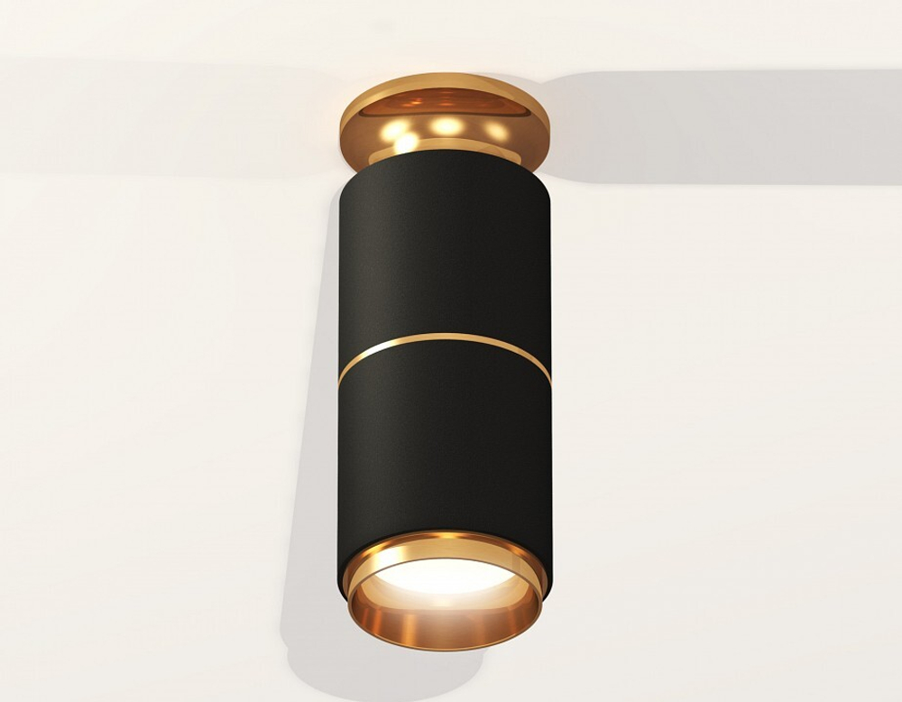 Накладной светильник Ambrella Light XS XS6302240