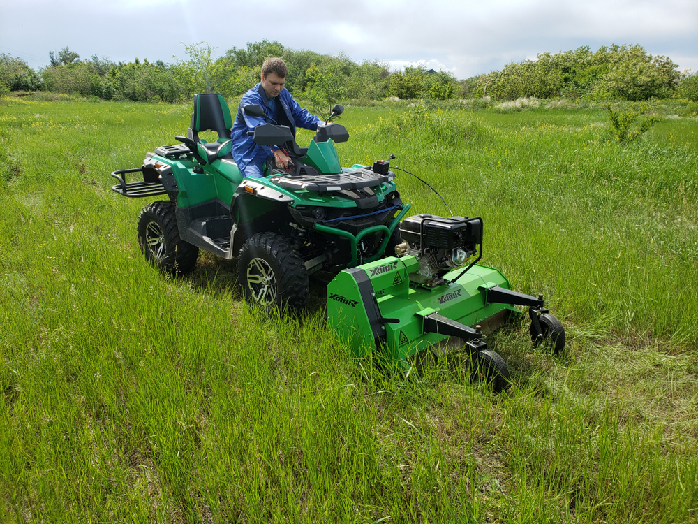 КОСИЛКА-ИЗМЕЛЬЧИТЕЛЬ FLAIL MOWER XFM-1400 С ПЕРЕДНИМ КРЕПЛЕНИЕМ