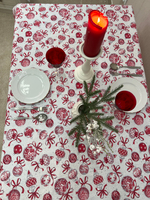 Скатерть "Новогодние игрушки на белом фоне" без пропитки