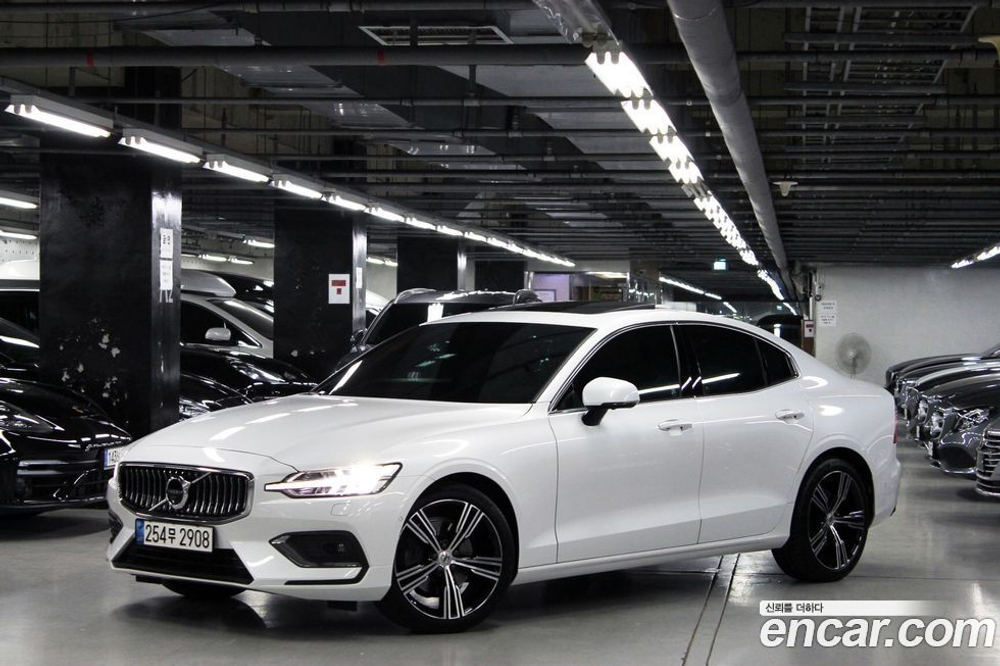 Volvo S60 3 Generation B5 Inscription (09.2021)