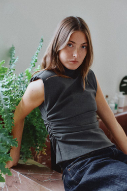 ZARA ТОП С ПОДПЛЕЧНИКАМИ, ТЕМНО-СЕРЫЙ