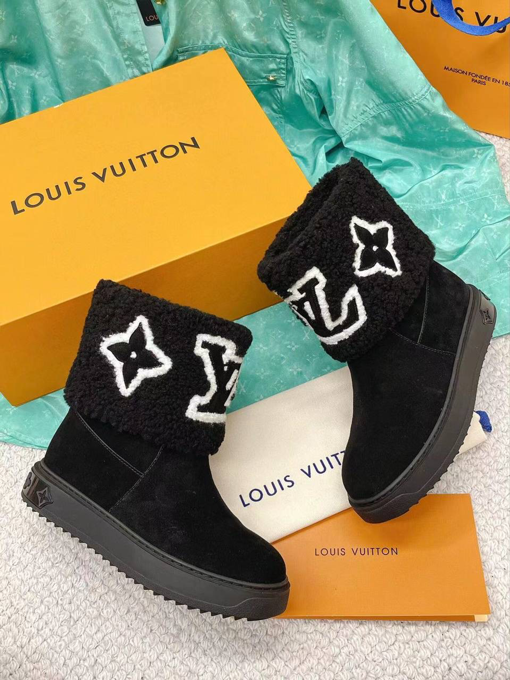 Сапоги Louis Vuitton Snowdrop
