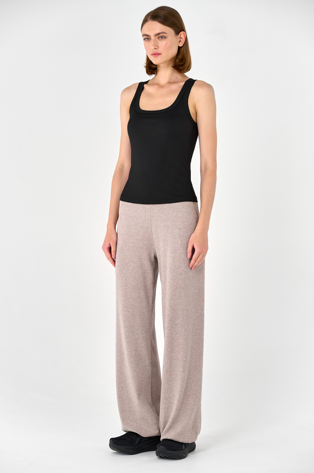 Майка с квадратным вырезом с чашками