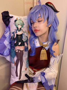 Мини дакимакура Сахароза из Геншин Импакт | Genshin Impact арт. M0981, 60х20 см