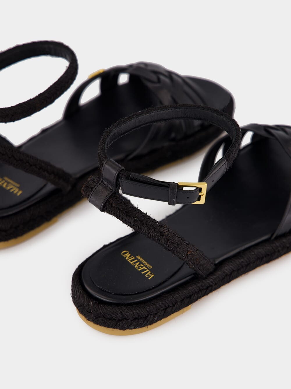 Сандалии VALENTINO