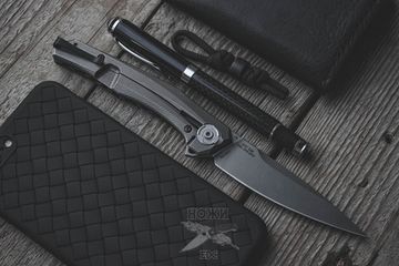 Складной нож Zero Tolerance 0707 c клинком из стали CPM-20CV, рукоять титан / карбон