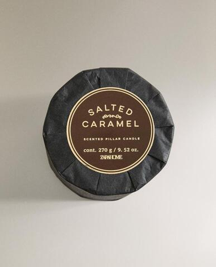 ZARA HOME МАЛЕНЬКАЯ ЦИЛИНДРИЧЕСКАЯ АРОМАТИЧЕСКАЯ СВЕЧА "СОЛЕНАЯ КАРАМЕЛЬ", КОРИЧНЕВАТЫЙ