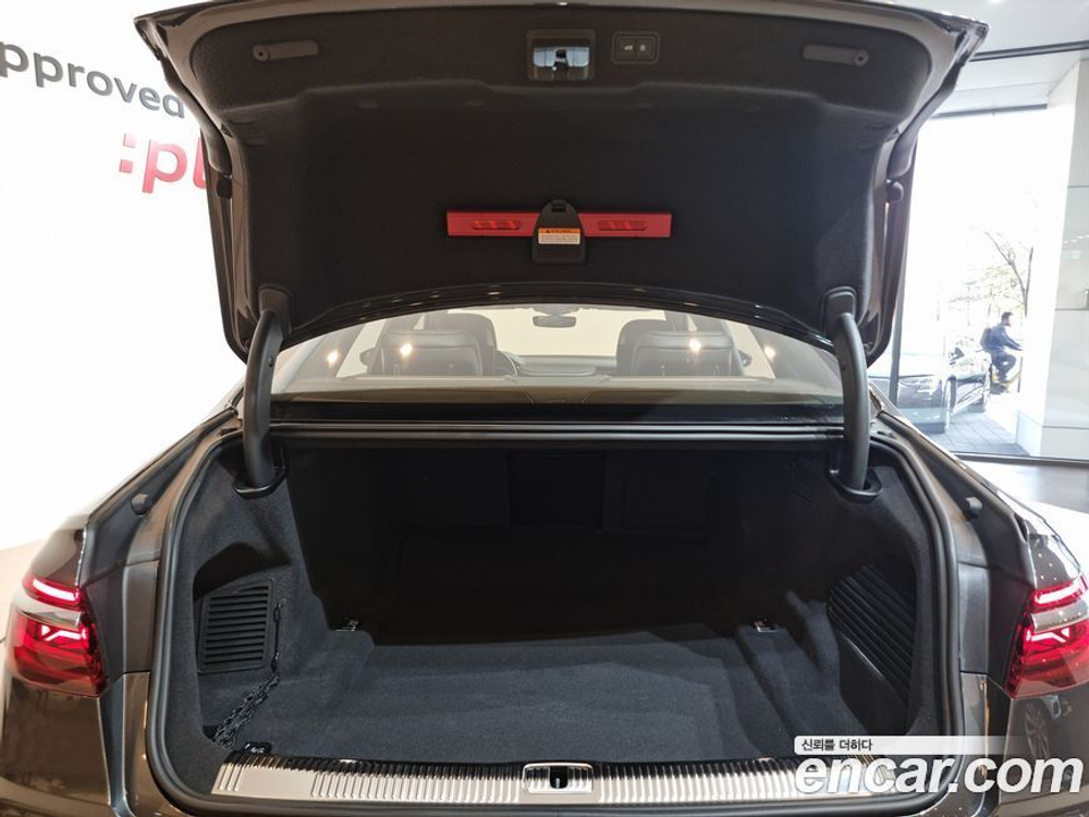 Audi A8 (D5) 55 TFSI Quattro Premium LWB (12.2022)