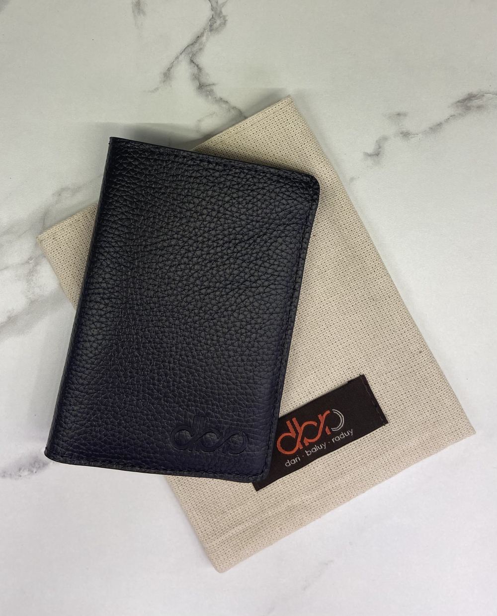 Кожаная обложка для паспорта DBR 15-38 черный