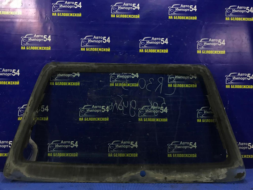 Стекло пятой двери TOYOTA TOWNACE 1990