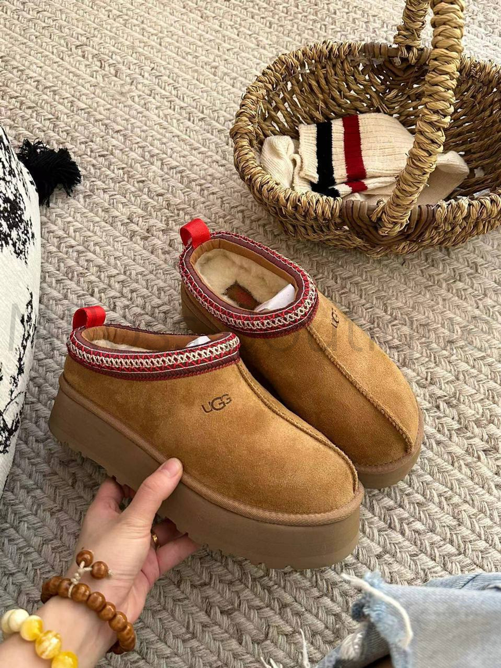 Женские угги Ugg замшевые коричневого цвета