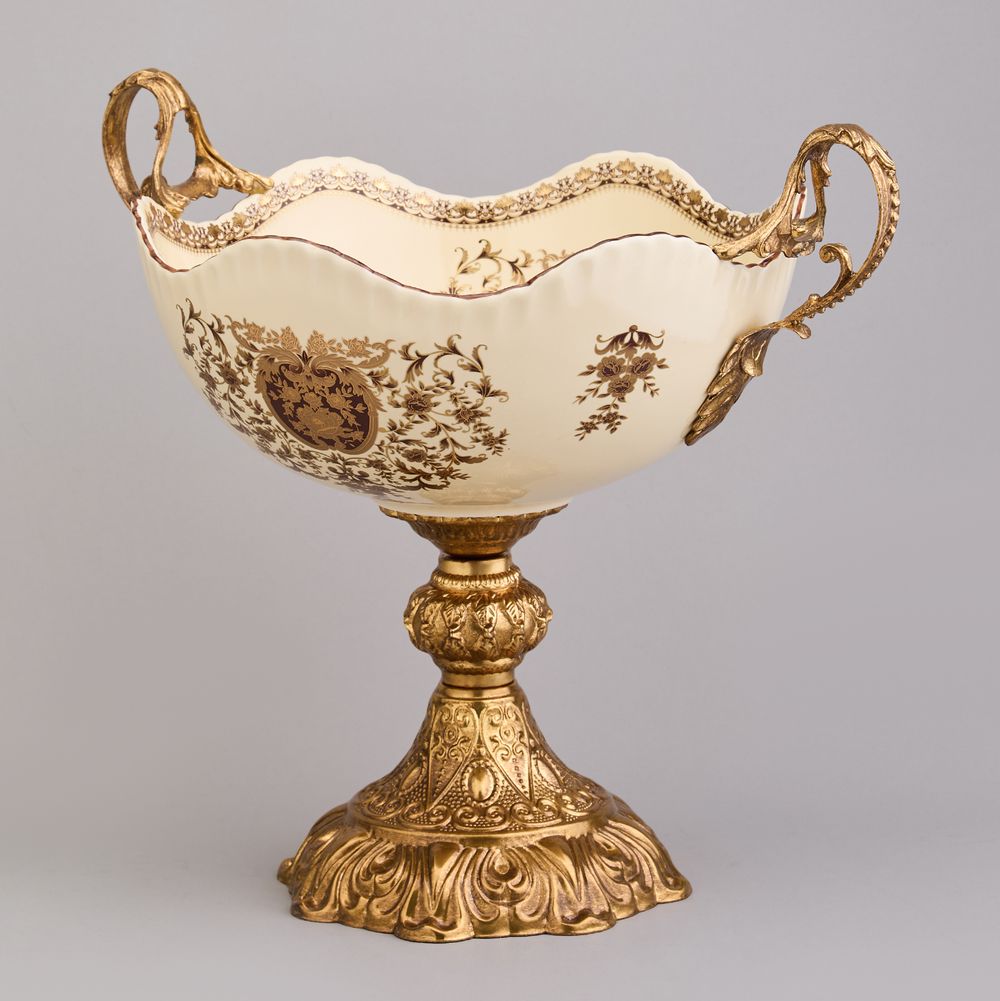 БЛЮДО НА НОЖКЕ 37*27*33 СМ