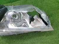 Битая Фара правая Suzuki Vitara 2 (2014-2019) галоген