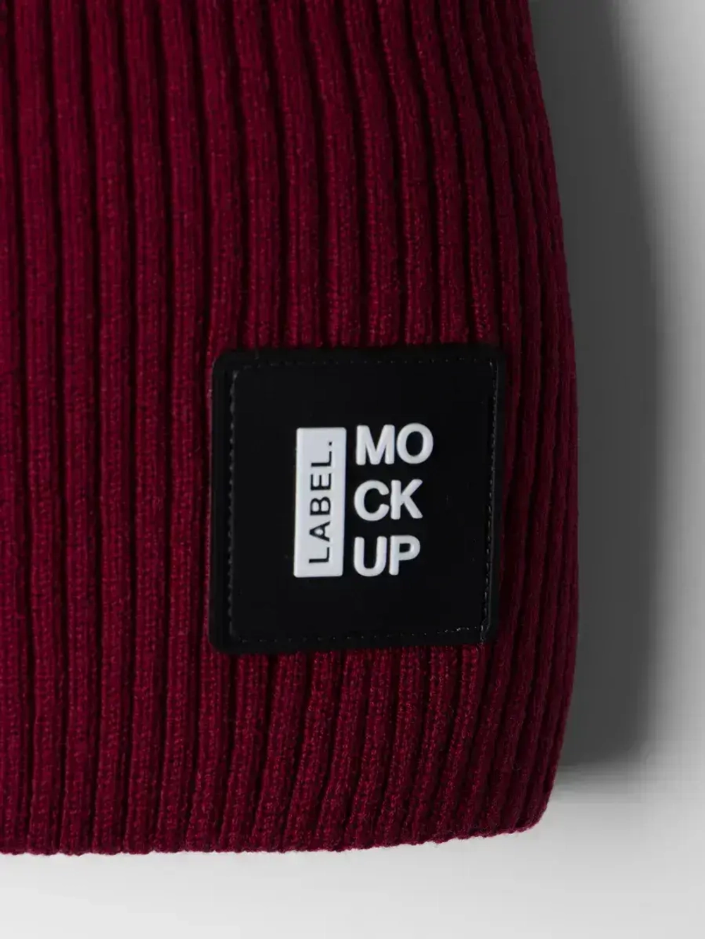 Красная шапка детская бини на осень