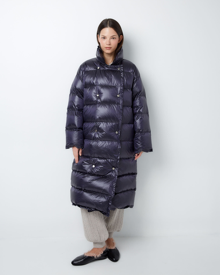 Пуховик двубортный черничный