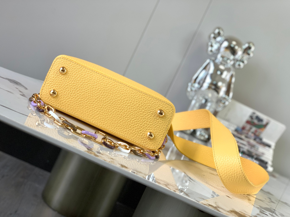 Louis Vuitton Capucines Mini