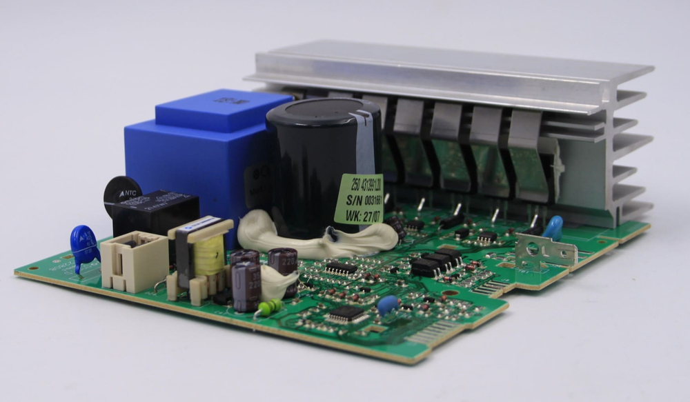 Модуль управления двигателем стирально-сушильной машины AEG L 16820