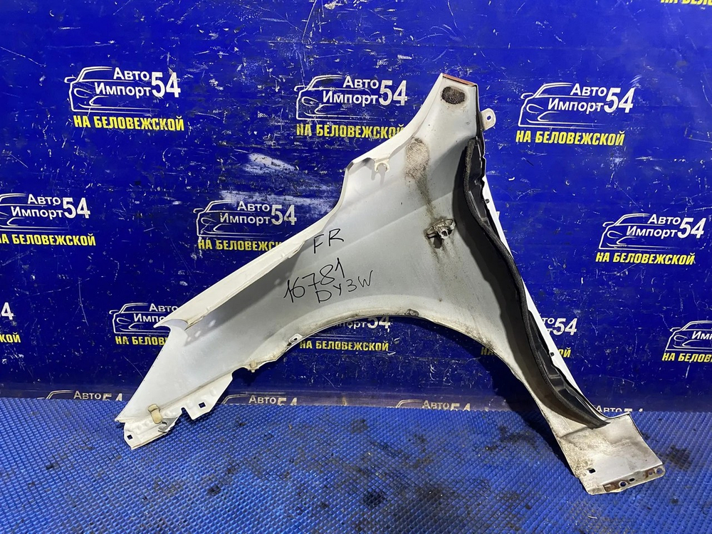Крыло переднее правое MAZDA DEMIO 2005-2007