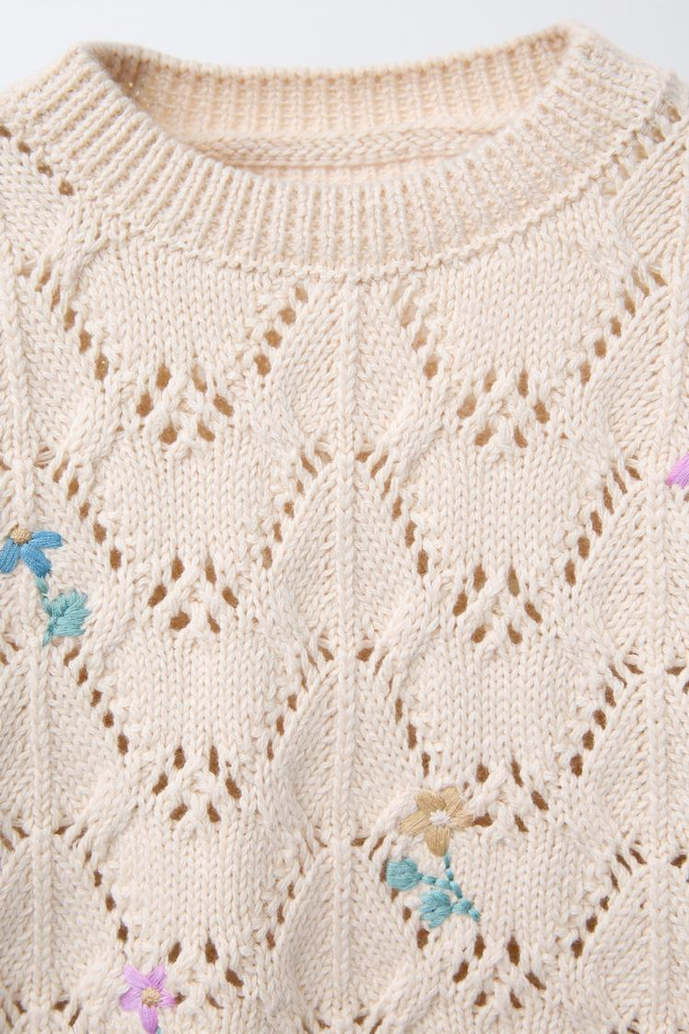 ZARA СВИТЕР С ЦВЕТАМИ, ЭКРЮ