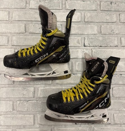 CCM TACKS AS-V PRO 7