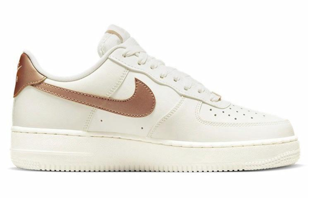 Кроссовки Nike Air Force 1 Low '07 (Женская размерная сетка)