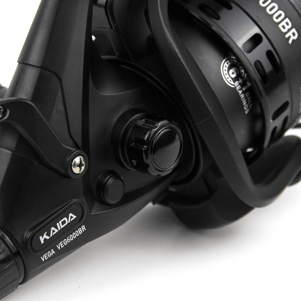 Катушка безынерционная фидерная c байтраннером Kaida Vega (6000, 6+1BB, мет. шпуля)