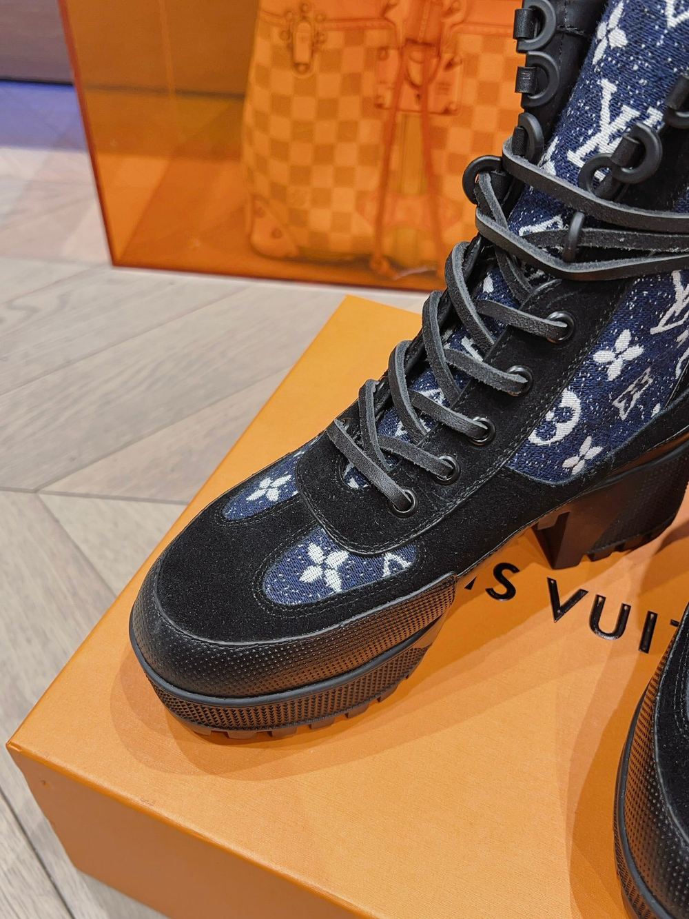 Louis Vuitton Laureate Desert Boot