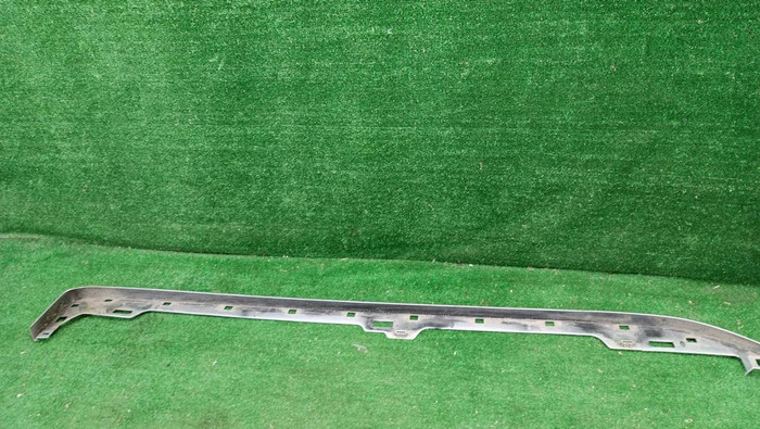 Накладка подножки правая Toyota Land Cruiser Prado (2009-н.в.)