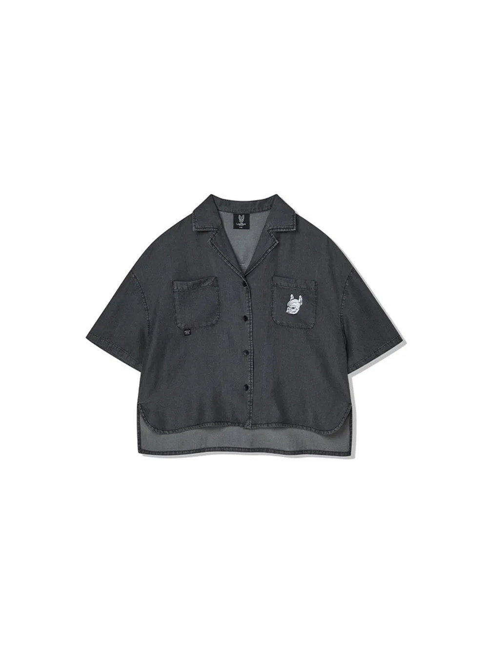 Джинсовая рубашка с двумя карманами с коротким рукавом