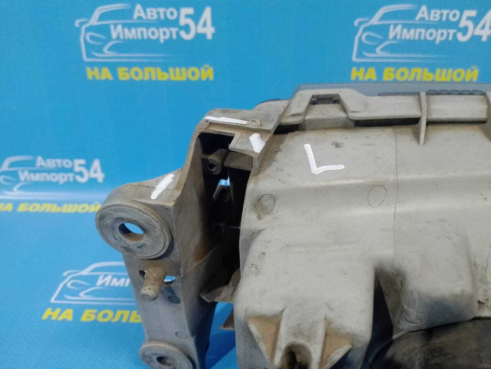 Фара передняя левая MAZDA BONGO FRIENDEE 1997