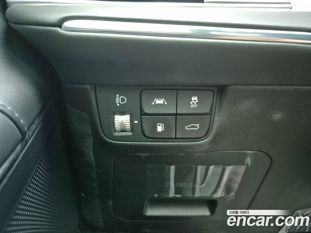 Hyundai The New Grandeur (Azera) IG 2.5 (04.2021)