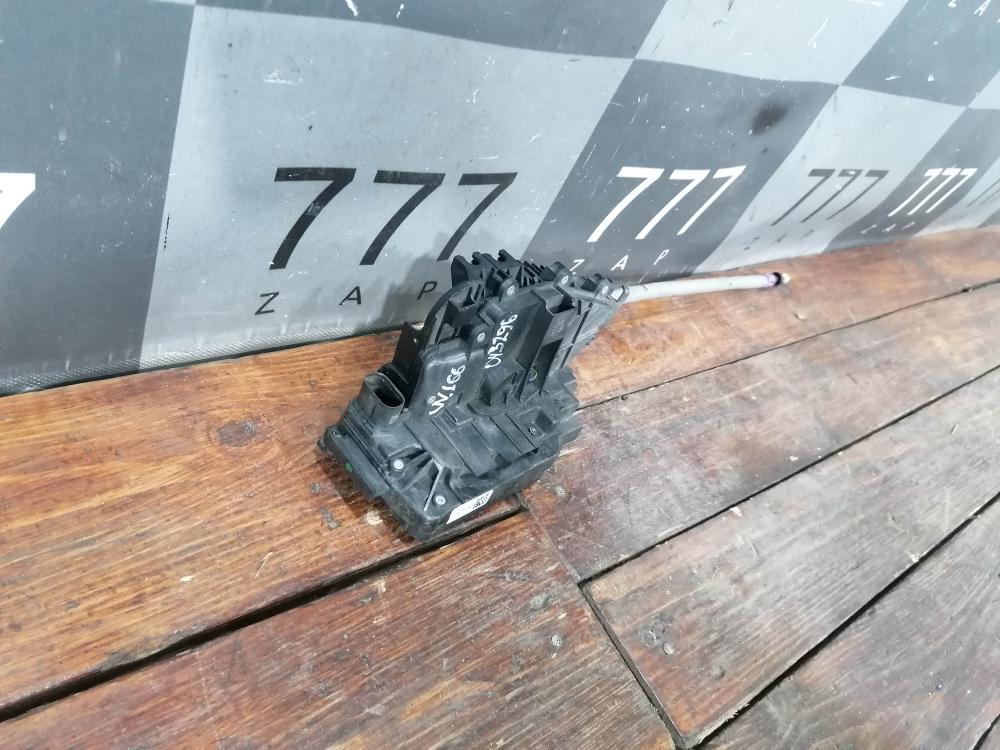 Замок двери задней правой GL GLS X166, ML GLE W166 Б/У Оригинал A0997300835