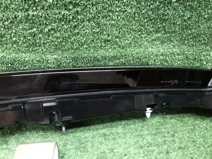 Фонарь крышки багажника Geely Monjaro (2021-н.в.)