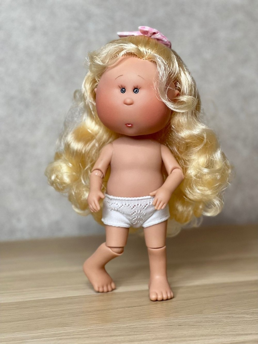 Кукла Nines виниловая 30см MIA CASE шарнирная (3505)