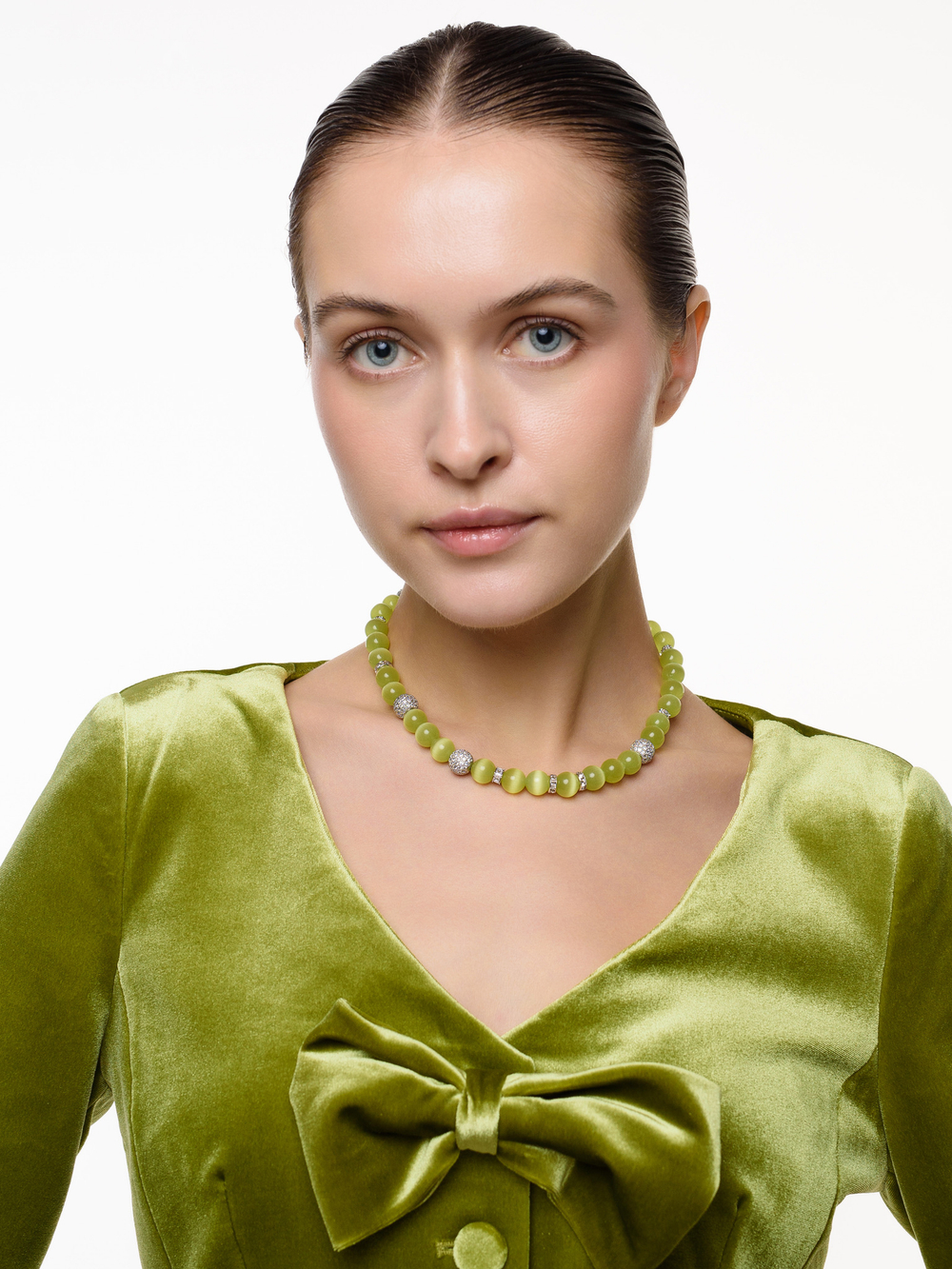 Колье "Summer disco green" селенит