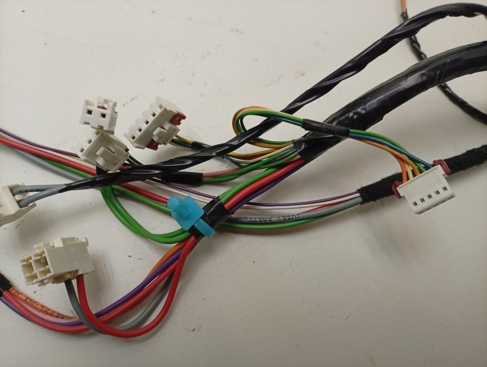 MVE69512ZAW кт44 Комплект проводов для стиральной машины Beko 2834082400 б/у