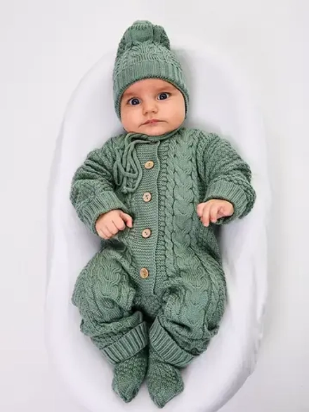 вязаный комбинезон для новорожденных