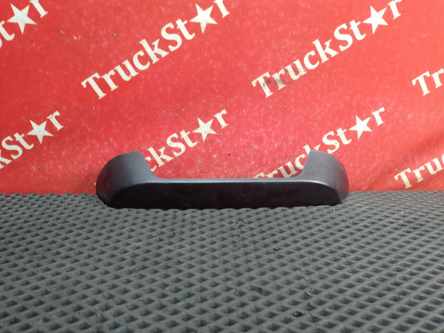 Накладка ручки капота 2018г