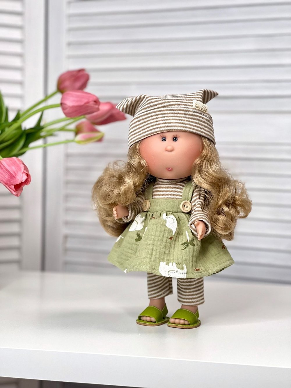 Кукла Nines виниловая 30см MIA (3432K)