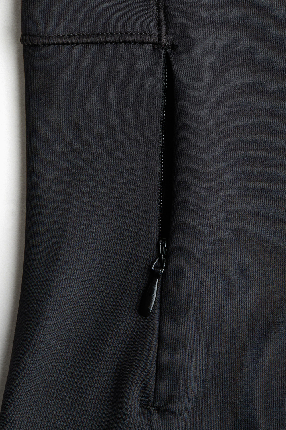 H&M Спортивная куртка DryMove™, черный