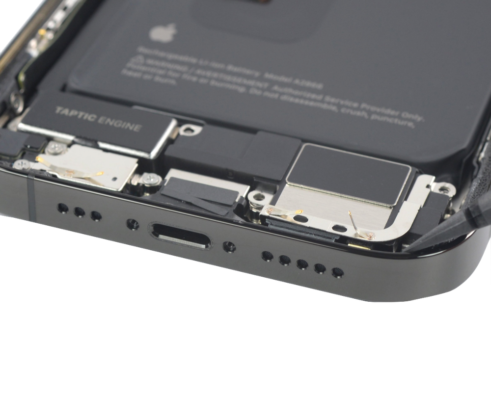 Ремонт/замена нижнего шлейфа/разьема зарядки на iPhone 14 Pro