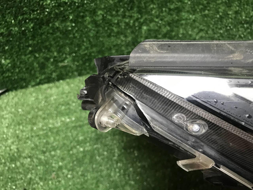 Фара правая Toyota RAV4 5 XA50 (18-нв) LED