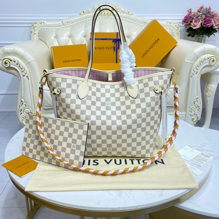 Louis Vuitton Neverfull MM