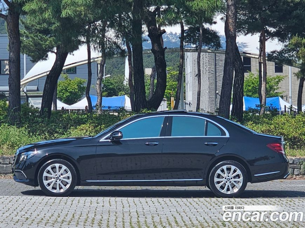 Mercedes-Benz E-Class W213 E300 4MATIC Exclusive (09.2019)
